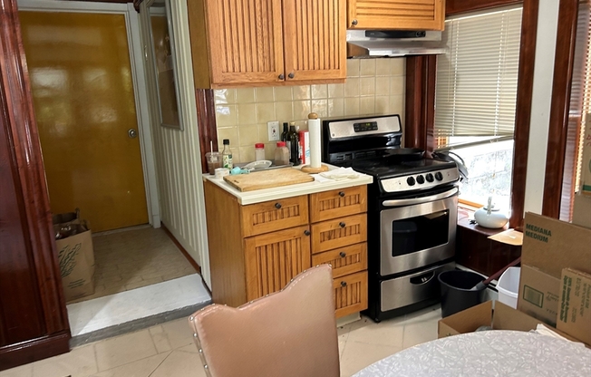 11 TRAVIS DR