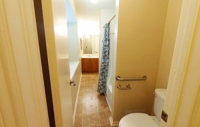 3 beds, 2 baths, $1,750