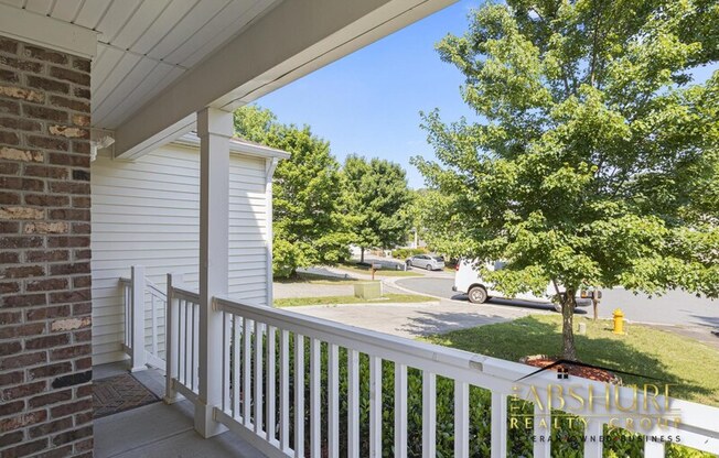 3704 HINTON GRV PL