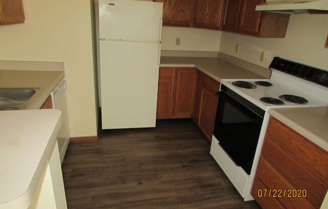 (583) - 18 Woodridge Court