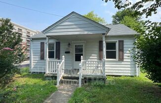 1100 GODDIN ST