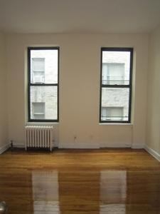 2 beds, 1 bath, $3,500, Unit 3N