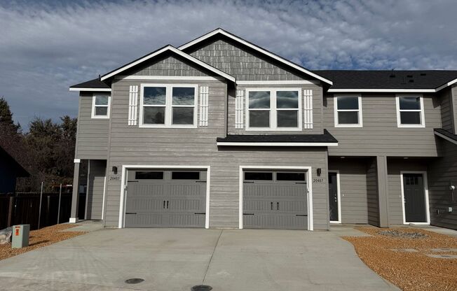 Brand New Stunning 3 Bed/2.5 Bath Townhouse-Old Farm District