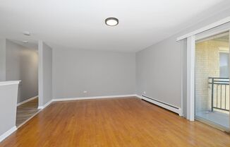 3 beds, 1 bath, $2,100, Unit 3832-12