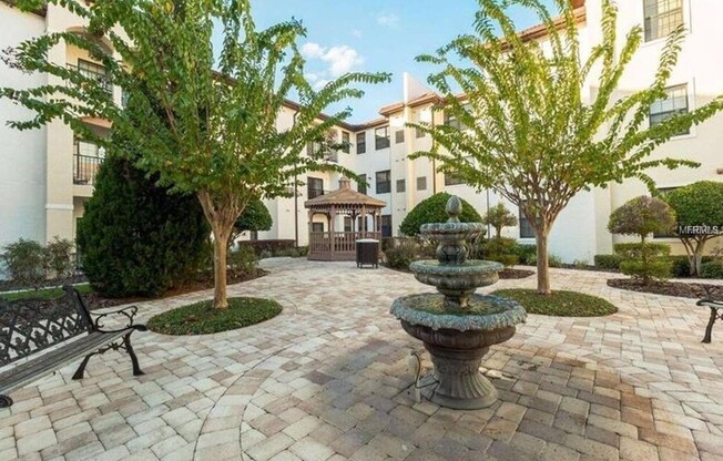 2 beds, 1 bath, $1,650