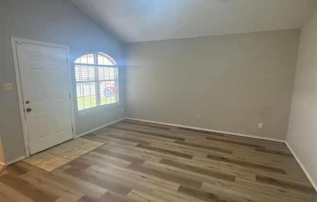 1008/1010 TRENTON DR