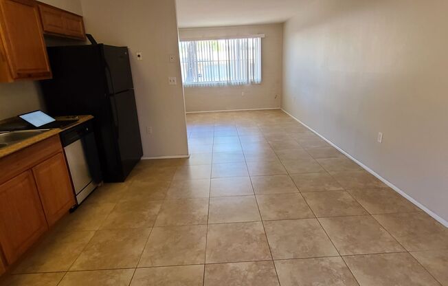 2 beds, 2 baths, $1,350