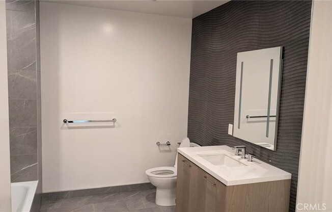 1 bed, 1 bath, 941 sqft, $3,000, Unit 922