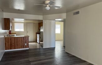 2 beds, 1 bath, $1,295, Unit 06