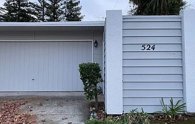 Sunnyvale - Beautiful update home in Desirable Neighborhood close to desirable Cupertino schools...