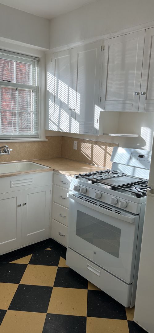 1 bed, 1 bath, $1,499, Unit 5440-2