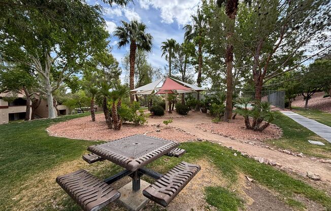 1 bed, 1 bath, $1,295, Unit 124