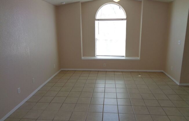 Adorable Single Level Eastside Home With Evaporative Air Located In Quiet Neighborhood