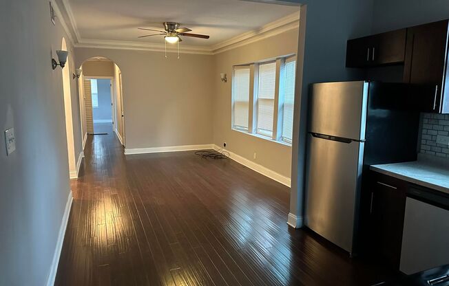 3 beds, 1 bath, 1,301 sqft, $1,600, Unit 7839 - 2