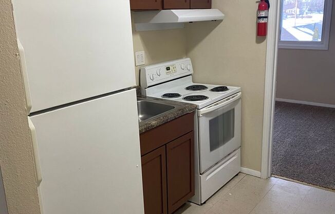 1420-1422 Oakland Rd NE