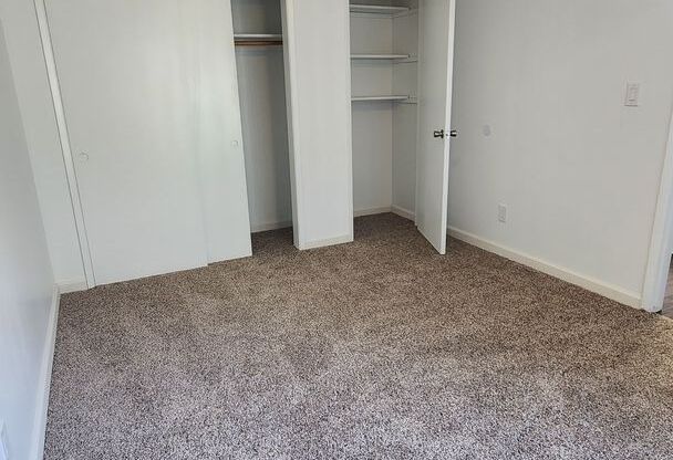 1 bed, 1 bath, 560 sqft, $1,350, Unit 1350-28