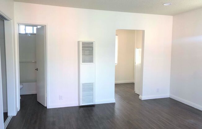 Studio, 1 bath, 312 sqft, $1,700