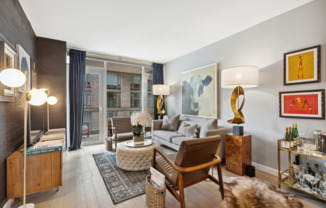 505 W 43 ST