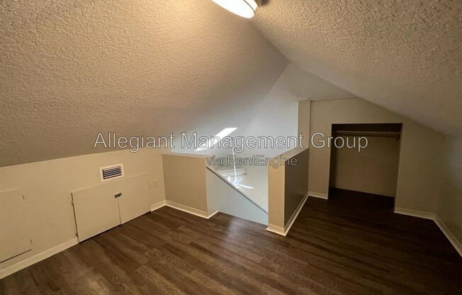 1 bed, 1 bath, 716 sqft, $1,325, Unit 5