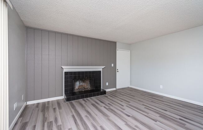 Studio, 1 bath, 500 sqft, $1,350, Unit 131