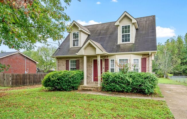 1 Bedroom Pet Friendly Home For Rent Near Dover Crossing!