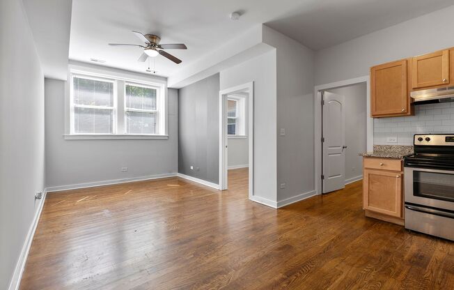 2 beds, 1 bath, 696 sqft, $1,995, Unit 1456-G8