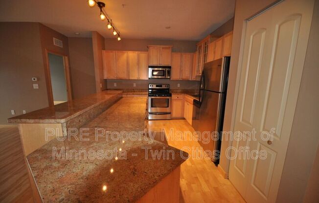 4132 VERNON AVE S