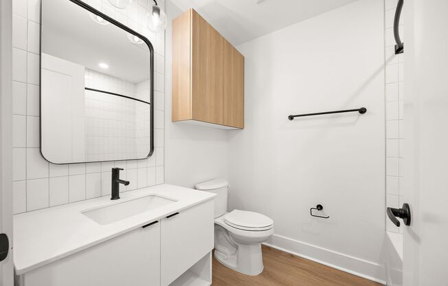 Tatnall West 8720 Landlord