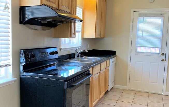 3 Bedroom Home- Laminate Floors- Central AC- Top Schools - Small Dogs allowed with owners approval