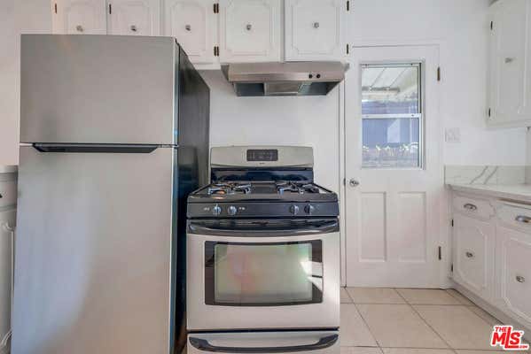 1 bed, 1 bath, 750 sqft, $2,575, Unit B