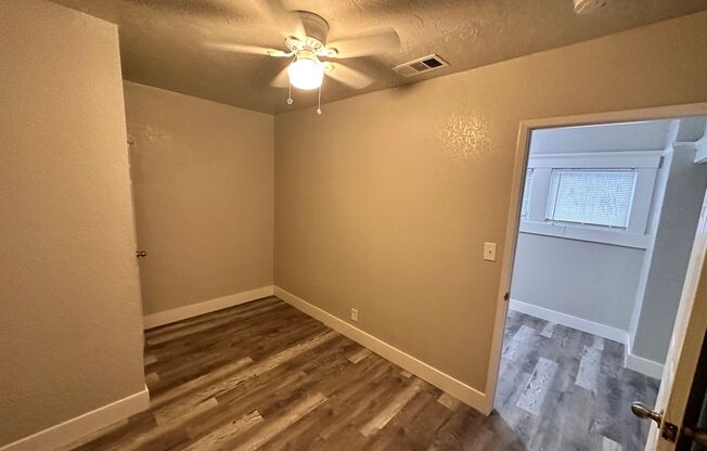 2901 E. Olive Ave.