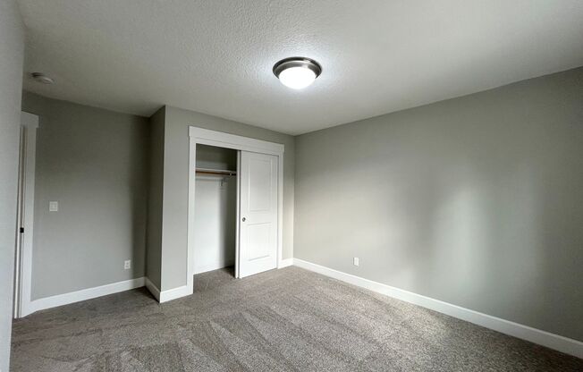 3 beds, 2.5 baths, $2,800