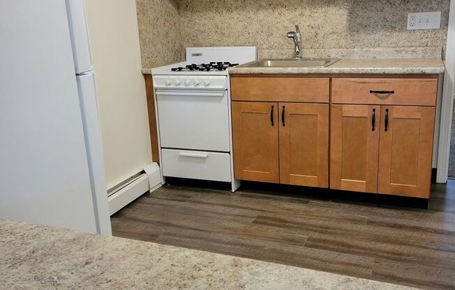 1 bed, 1 bath, 682 sqft, $1,215, Unit GL25008