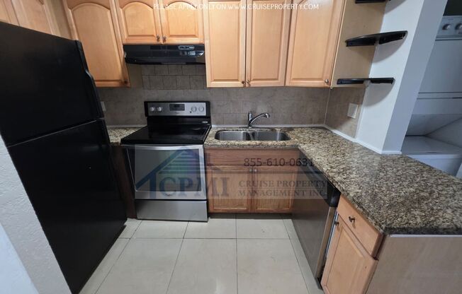 2 beds, 2 baths, 875 sqft, $1,995, Unit 654