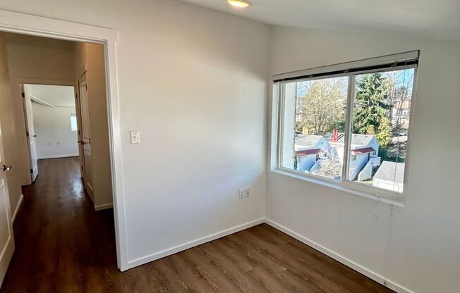 2 beds, 1 bath, 585 sqft, $2,295, Unit 5500-A