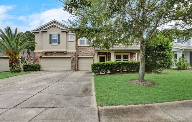 5 Bedroom 4 Bathroom Pool home in Nocatee