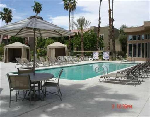 1 Bedroom Condo with pool, spa, tennis court.INCLUDE SOME UTILITIES.