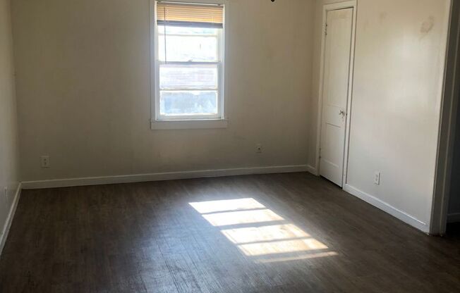 2 beds, 1 bath, $825