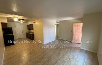 2 beds, 1 bath, 900 sqft, $1,250