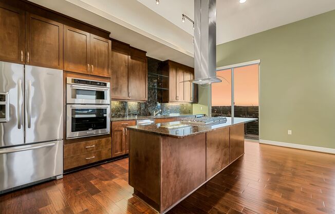 2 beds, 2.5 baths, 2,196 sqft, $8,732, Unit 1921