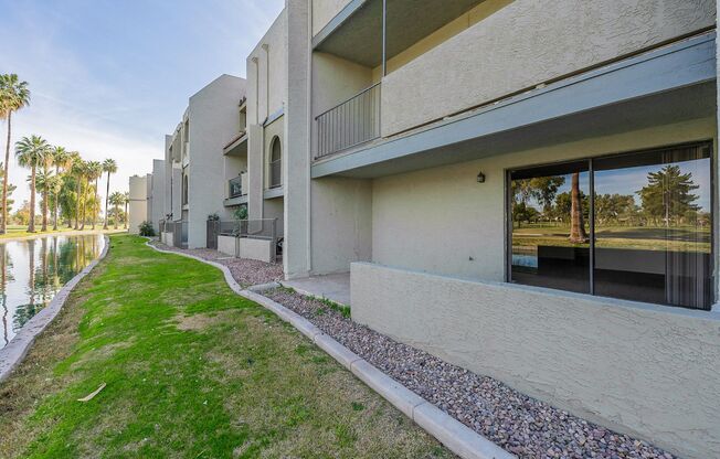 3 beds, 2.5 baths, $2,250