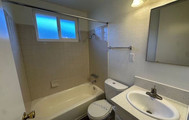 Studio, 1 bath, 400 sqft, $1,925, Unit 4922B