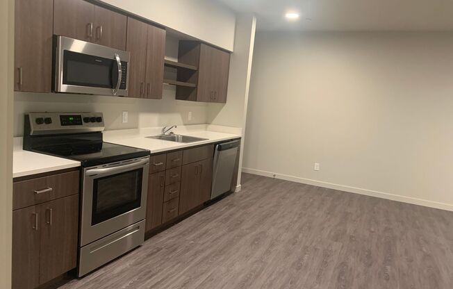 1 bed, 1 bath, 796 sqft, $1,599, Unit 202