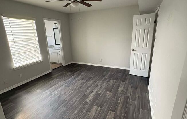 2 beds, 2 baths, 931 sqft, $1,003, Unit 14-1402