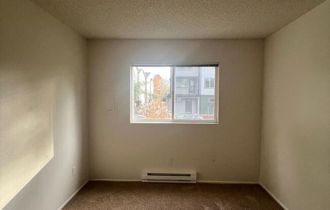 2 beds, 2 baths, 847 sqft, $1,395, Unit 30
