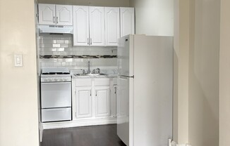 112 W 121 ST