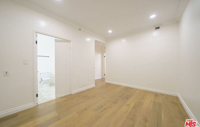 2 beds, 2 baths, 1,621 sqft, $4,500, Unit 1502