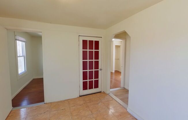 3132 S Davidson