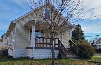 Adorable 3 Bedroom Bungalow