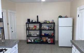 5 beds, 2.5 baths, 2,500 sqft, $4,900, Unit 1
